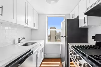 111 Hicks Street #23H, New York City, NY 11201 - Photo 4