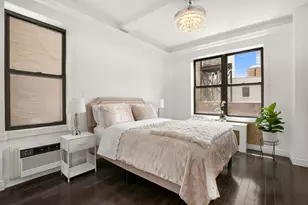 116 W 72nd St, New York City, NY 10023 - Photo 2
