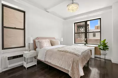 116 W 72nd Street #10D, New York City, NY 10023 - Photo 2
