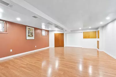 90 Lancaster Avenue, New York City, NY 11223 - Photo 20