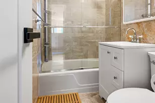 300 E 71st St, New York City, NY 10021 - Photo 8