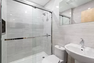 364 Menahan St, New York City, NY 11237 - Photo 6