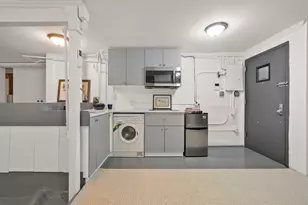 21 Bleecker St, New York City, NY 10012 - Photo 4