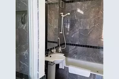 250 E 54th Street #37-C, New York City, NY 10022 - Photo 8