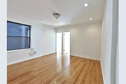 157 E 89th Street #4FE, New York City, NY 10128 - Photo 2