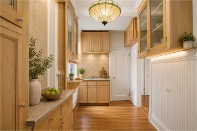 150 E 49th Street #9A, New York City, NY 10017 - Photo 2