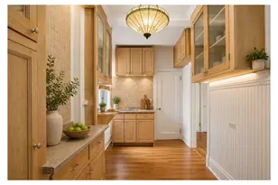 150 E 49th St, New York City, NY 10017 - Photo 2