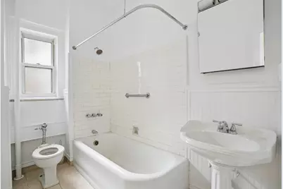 150 E 49th Street #9A, New York City, NY 10017 - Photo 8