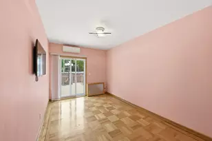 2545 Hubbard St, New York City, NY 11235 - Photo 6