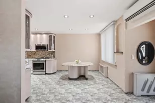 2545 Hubbard St, New York City, NY 11235 - Photo 2