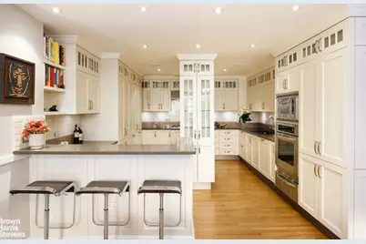 27 W 72nd Street #201, New York City, NY 10023 - Photo 10