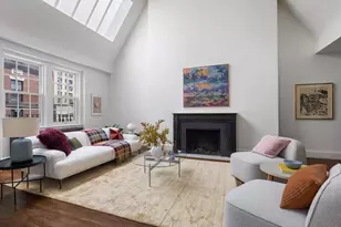 222 E 71st St, New York City, NY 10021 - Photo 2