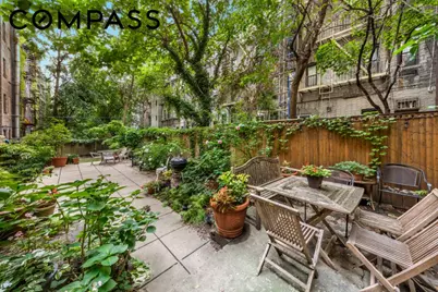 208 E 90th Street #2W, New York, NY 10128 - Photo 8