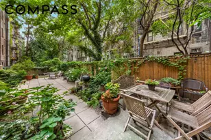 208 E 90th St, New York City, NY 10128 - Photo 8
