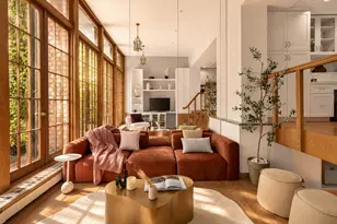 437 W 43rd St, New York City, NY 10036 - Photo 2