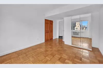 333 E 46th Street #18A, New York City, NY 10017 - Photo 6