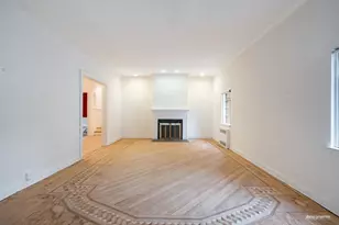 502 E 17th St, New York City, NY 11226 - Photo 2