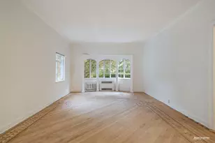 502 E 17th St, New York City, NY 11226 - Photo 2