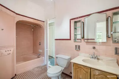 502 E 17th Street, Brooklyn, NY 11226 - Photo 14