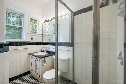 502 E 17th Street, New York City, NY 11226 - Photo 12