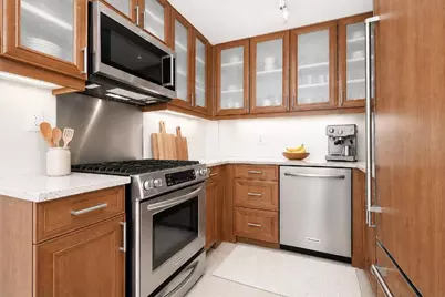 98 Riverside Drive #5B, New York City, NY 10024 - Photo 2