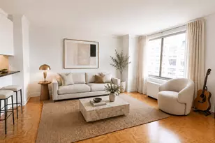 400 E 90th St, New York, NY 10128 - Photo 2