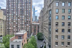 434 E 52nd St, New York City, NY 10022 - Photo 2
