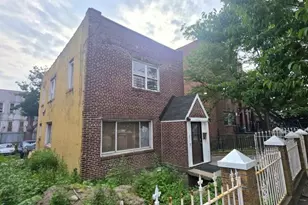 516 Fountain Ave, New York City, NY 11208 - Photo 2