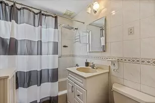 99-13 Ascan Ave, New York City, NY 11375 - Photo 26