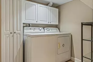 99-13 Ascan Ave, New York City, NY 11375 - Photo 32