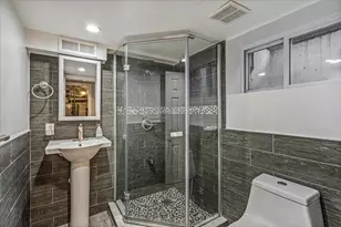 99-13 Ascan Ave, New York City, NY 11375 - Photo 30