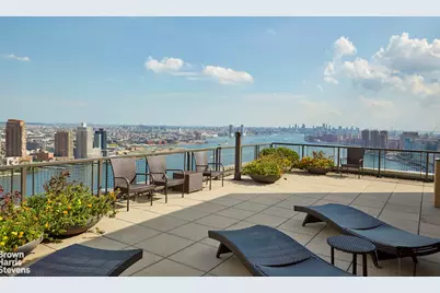 870 United Nations Plaza #33/34E, New York City, NY 10017 - Photo 28