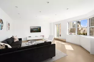 165 E 72nd St, New York City, NY 10021 - Photo 2