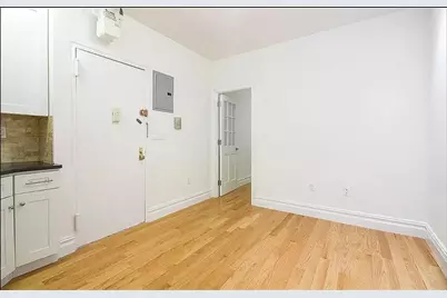 325 E 78th Street #3C, New York City, NY 10075 - Photo 2