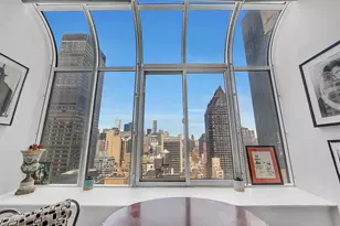 310 E 46th St, New York City, NY 10017 - Photo 2