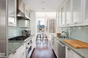245 W 99th St, New York City, NY 10025 - Photo 4