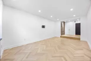 25 Minetta Ln, New York City, NY 10012 - Photo 8
