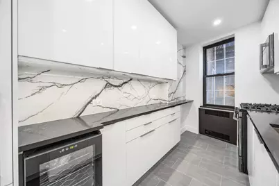 25 Minetta Lane #2F, New York City, NY 10012 - Photo 10
