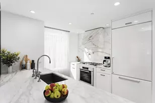 305 E 85th St, New York City, NY 10028 - Photo 4