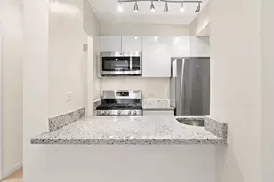 250 E 40th St, New York City, NY 10016 - Photo 6