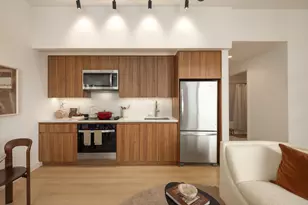 18 India St, New York City, NY 11222 - Photo 4