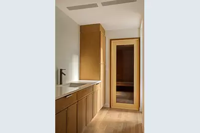 5 E 63rd Street, New York, NY 10065 - Photo 28