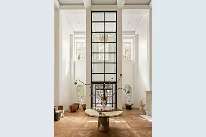 5 E 63rd Street, New York, NY 10065 - Photo 1