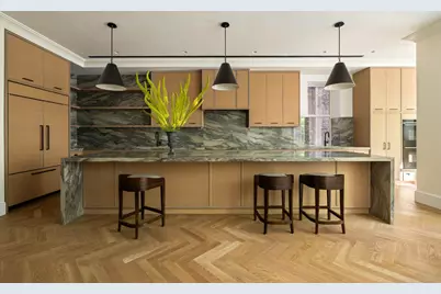 5 E 63rd Street, New York, NY 10065 - Photo 4