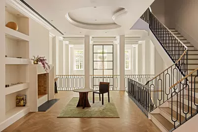 5 E 63rd Street, New York, NY 10065 - Photo 2
