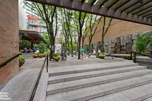 211 E 51st St, New York City, NY 10022 - Photo 10