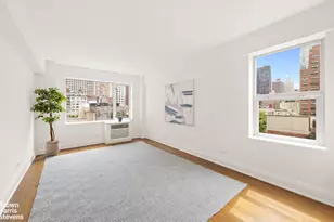 211 E 51st St, New York City, NY 10022 - Photo 4