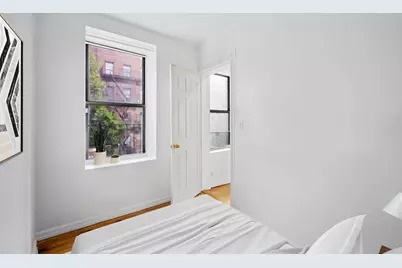 351 W 47th Street, New York City, NY 10036 - Photo 22