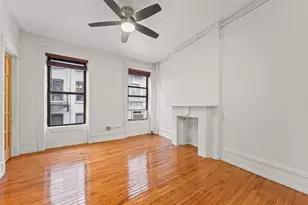 351 W 47th St, New York City, NY 10036 - Photo 20