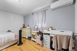 69-07 Little Neck Pkwy, New York City, NY 11004 - Photo 14